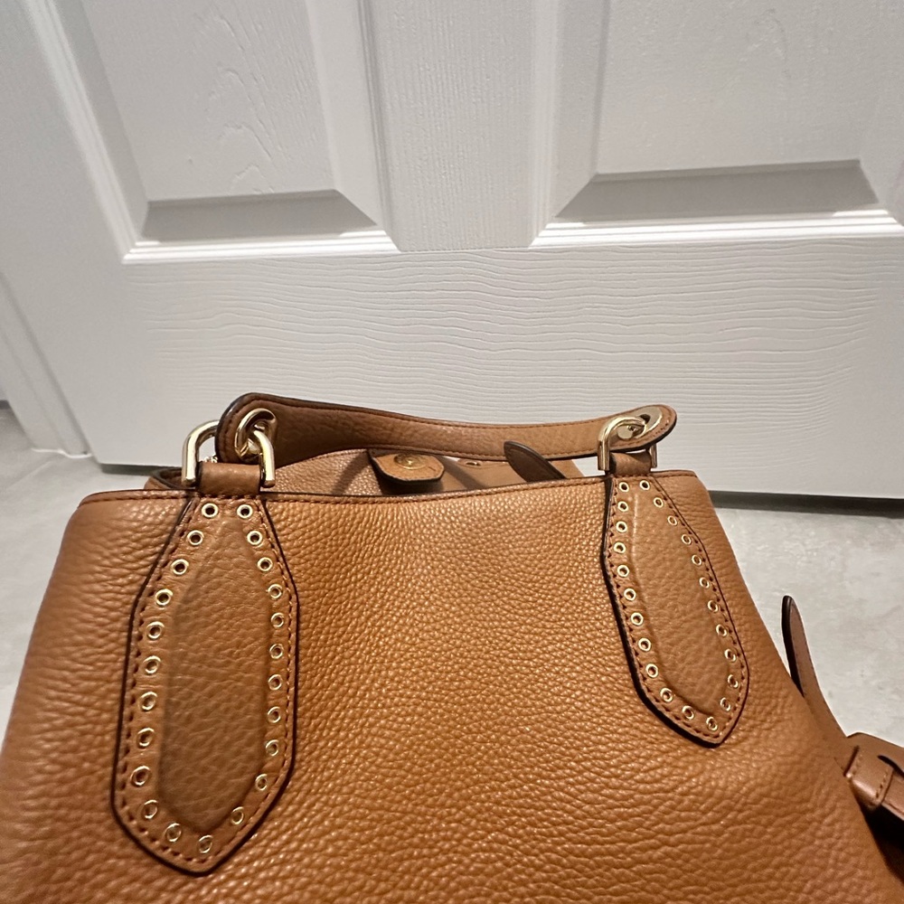 Michael Kors Brown Leather Tote Bag.         Large Size - Picture 3 of 8